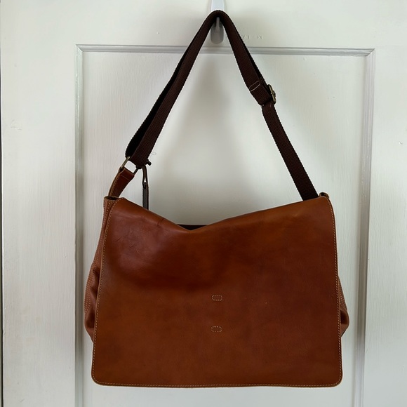 Levi's Bags Levis Tan Leather Messenger Bag Poshmark